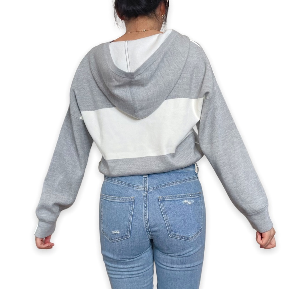Alice + Olivia Gray and White Hooded Stripe Sweater - Picture 9 of 16